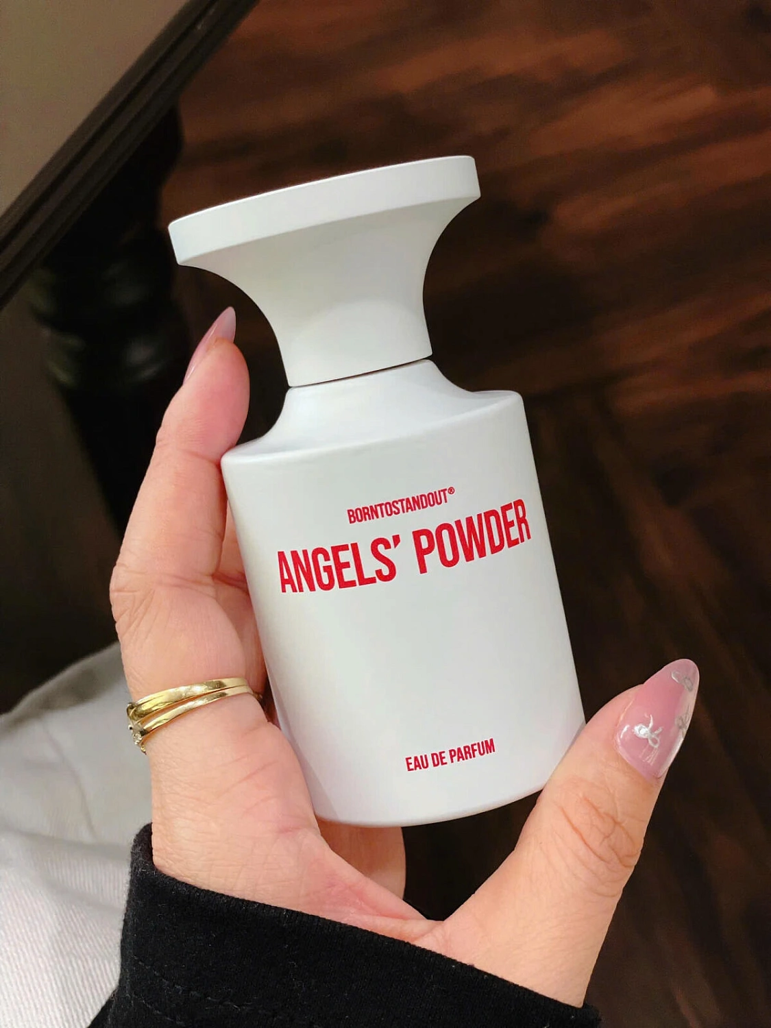 BORNTOSTANDOUT Angels' Powder