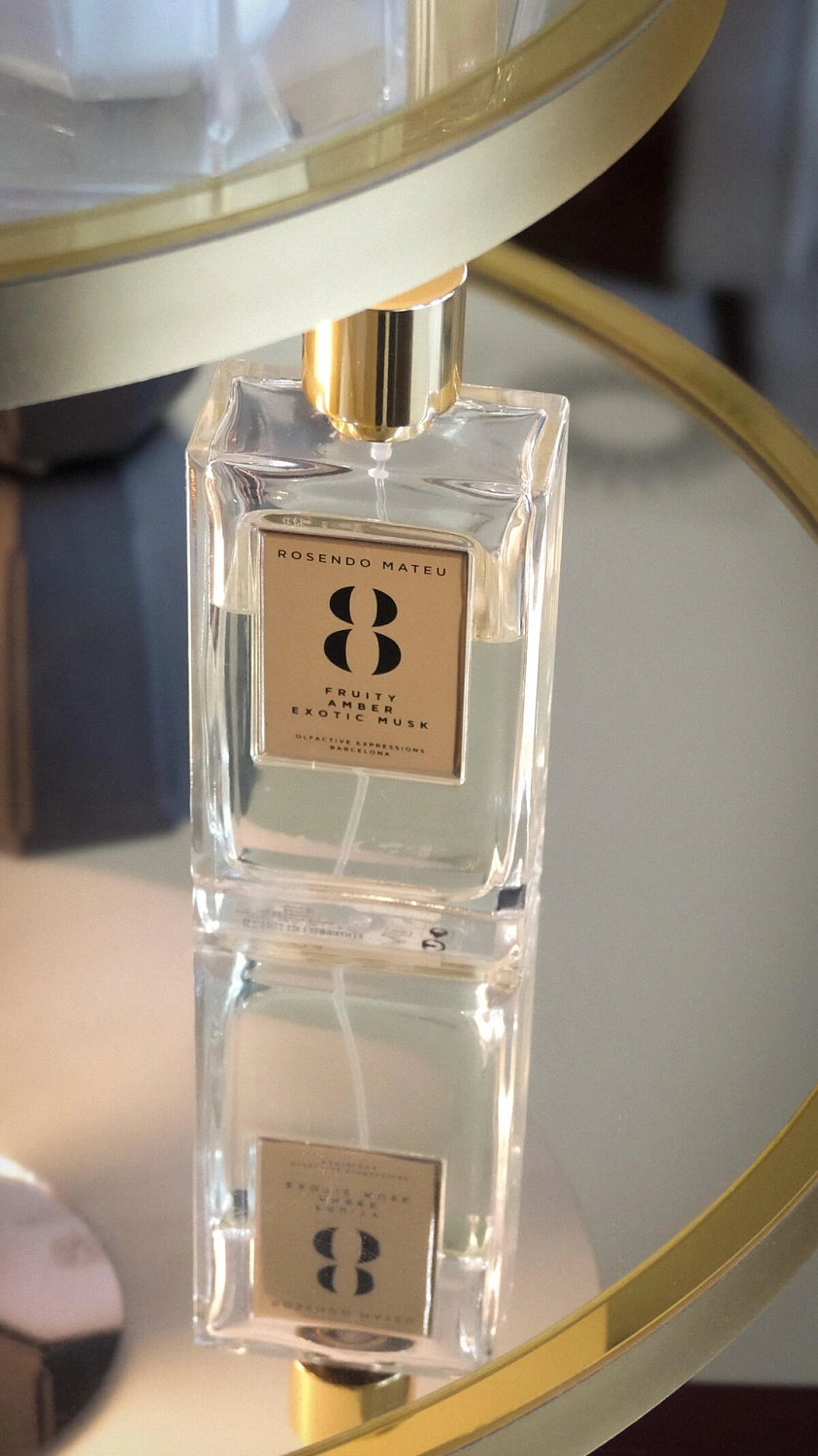Rosendo Mateu Olfactive Expressions Rosendo Mateu Nº 8 Fruity, Amber, Exotic Musk