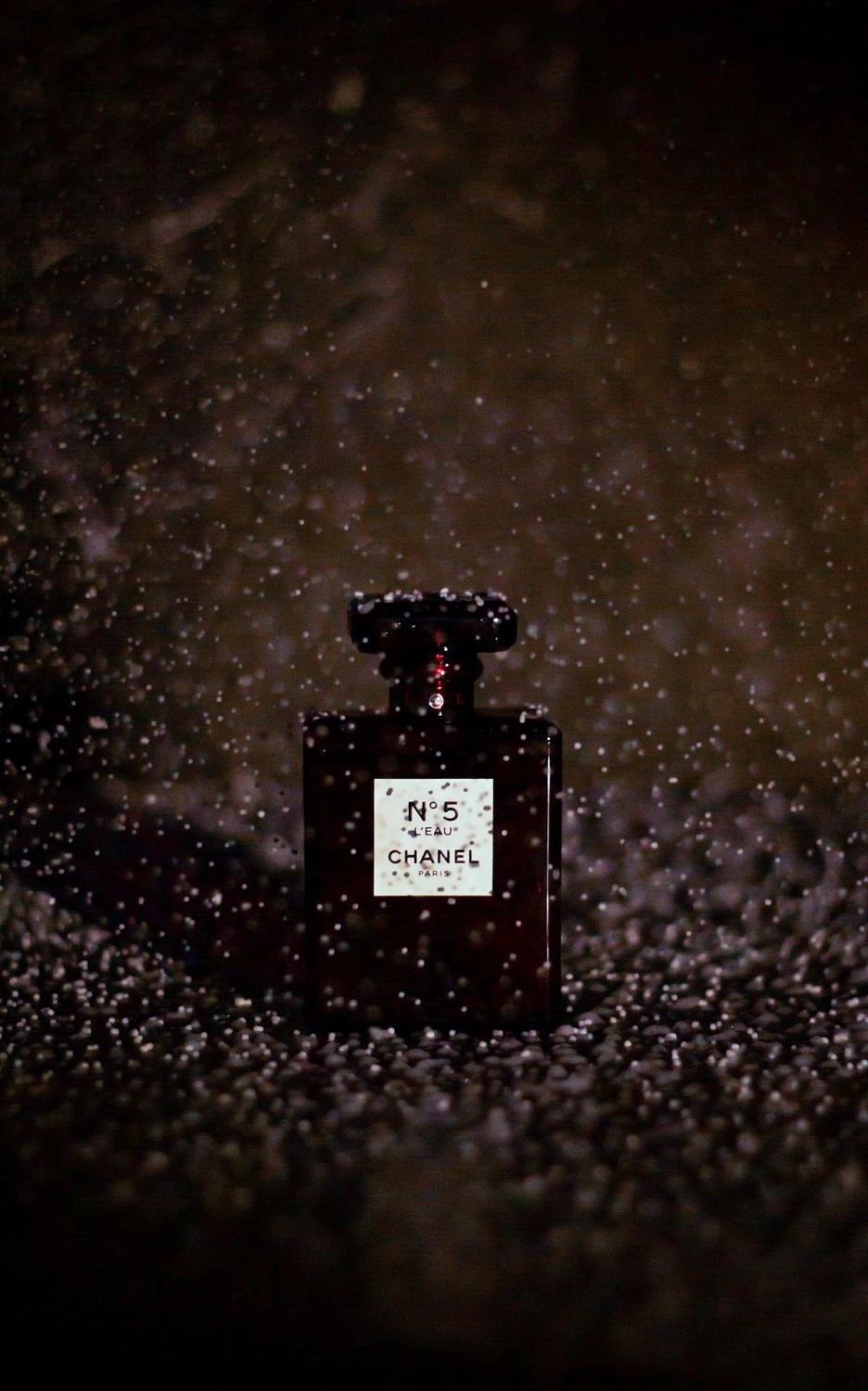 Chanel N°5 L'Eau Red Edition