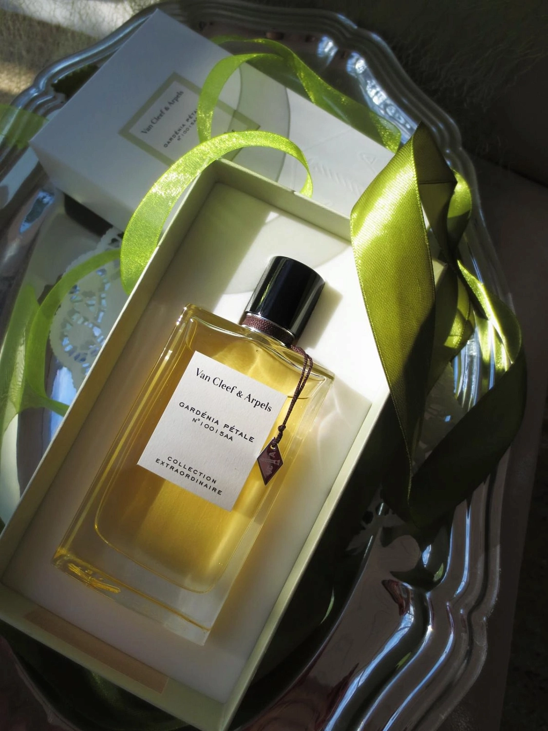 Van Cleef & Arpels Collection Extraordinaire Gardenia Petale