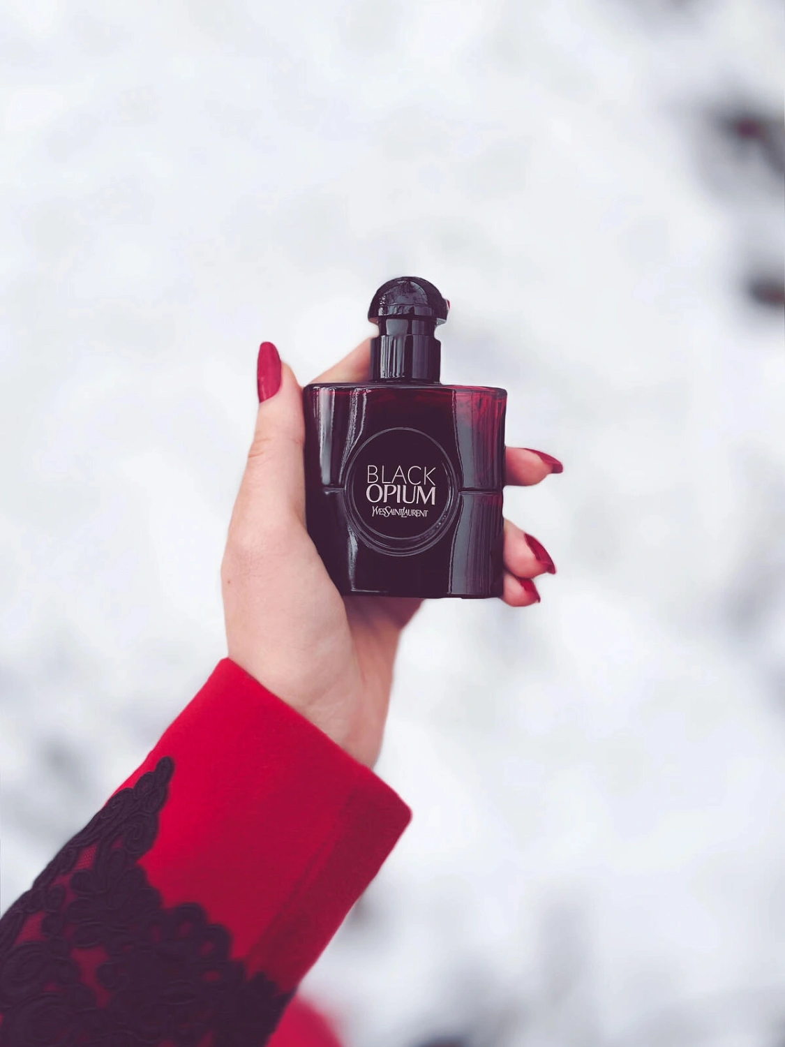 Yves Saint Laurent Black Opium Over Red