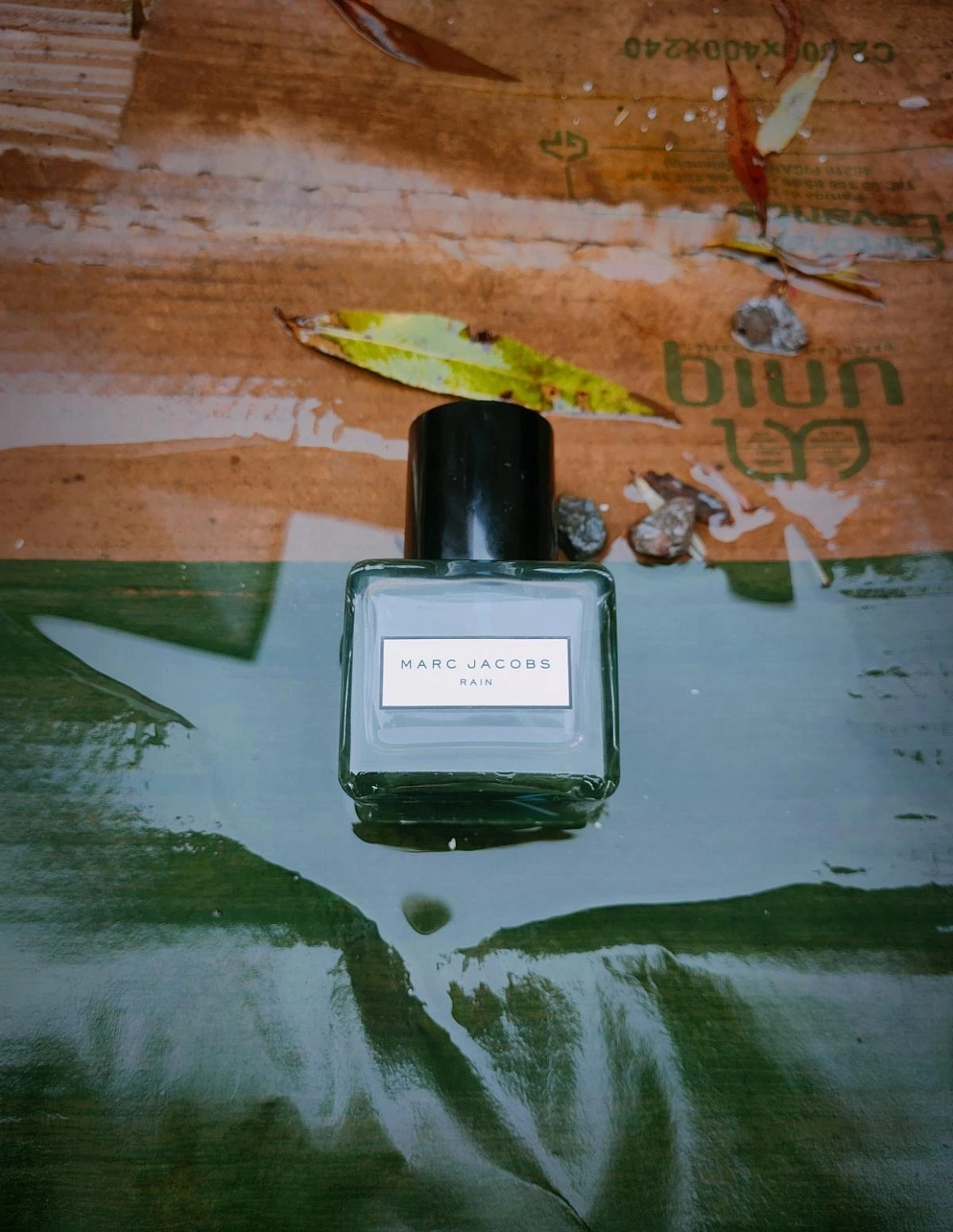 Marc Jacobs Tropical Rain