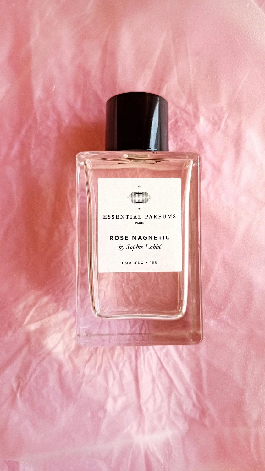 Essential Parfums Rose Magnetic