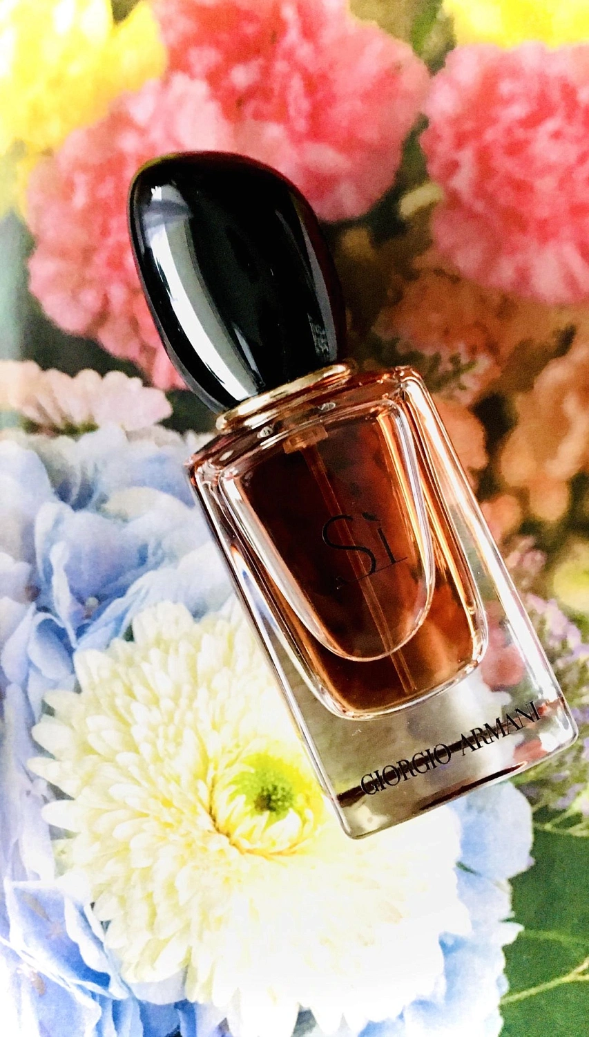 Armani Si