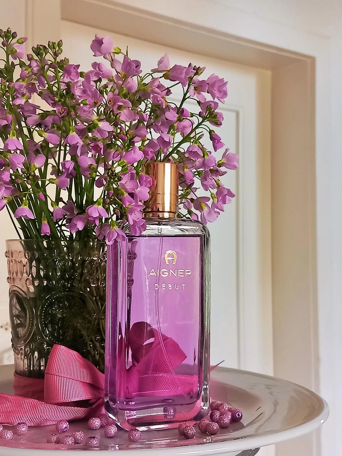Aigner Debut