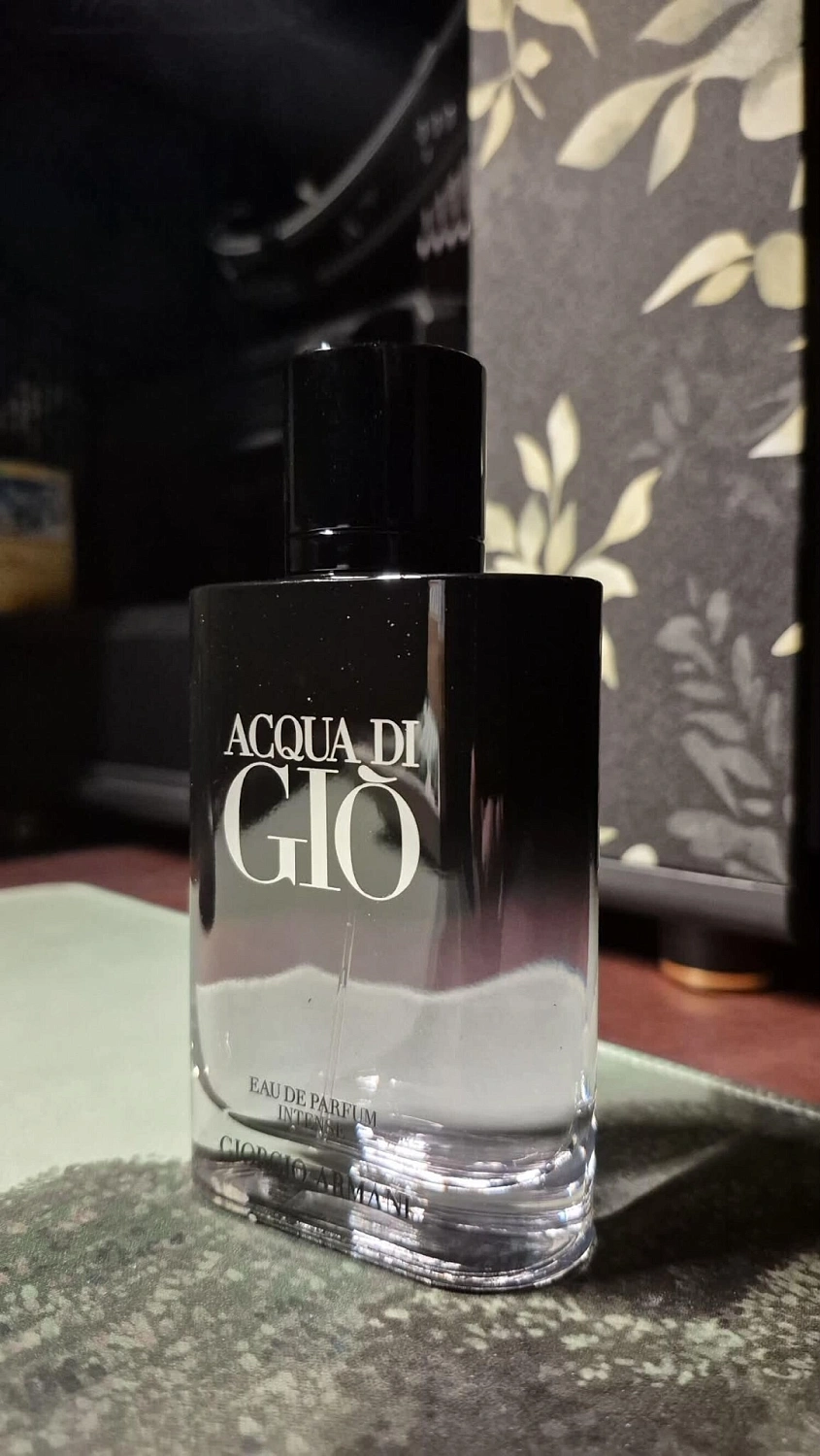 Armani Acqua di Gio Eau de Parfum Intense