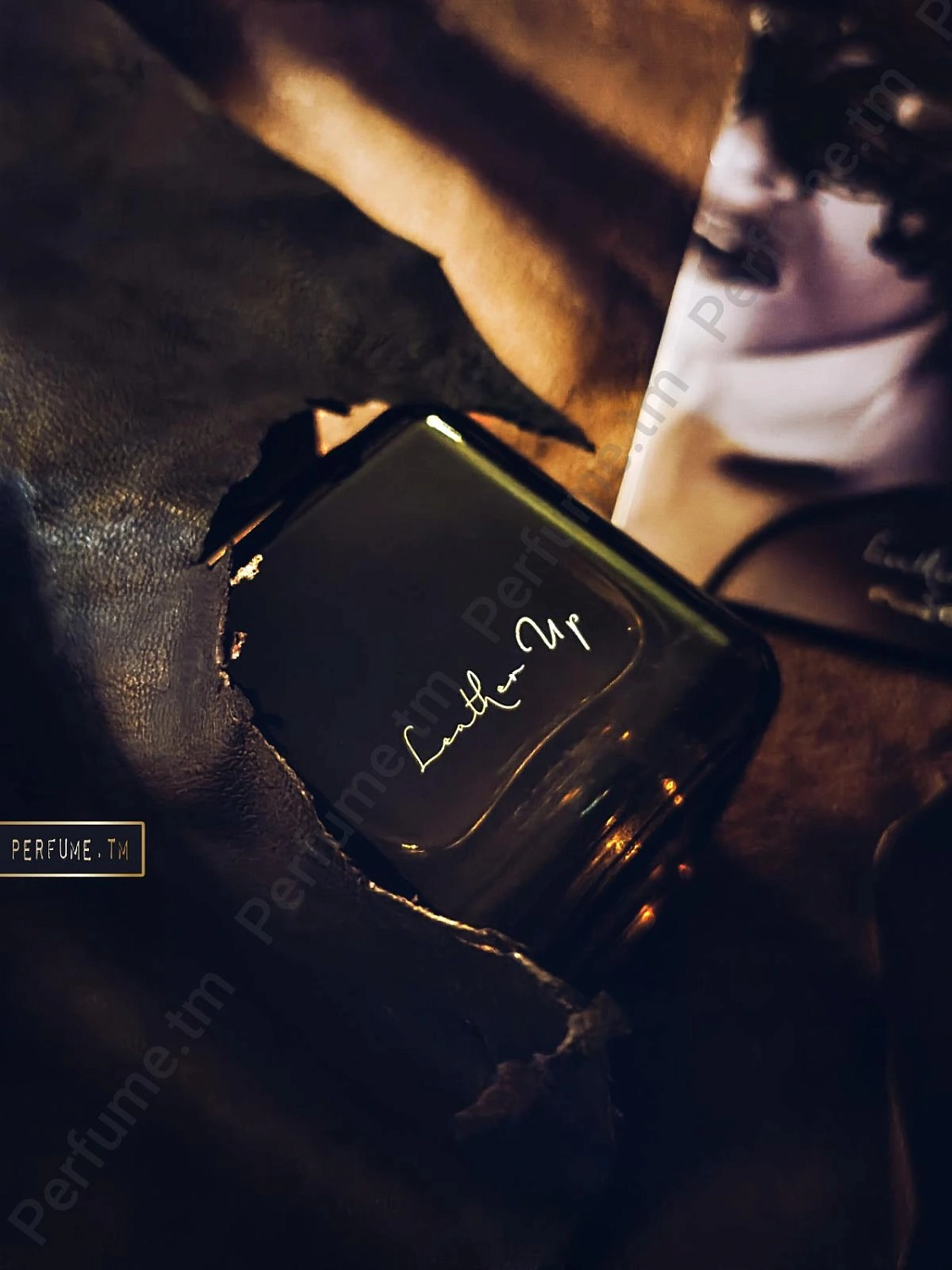 Phuong Dang Leather Up