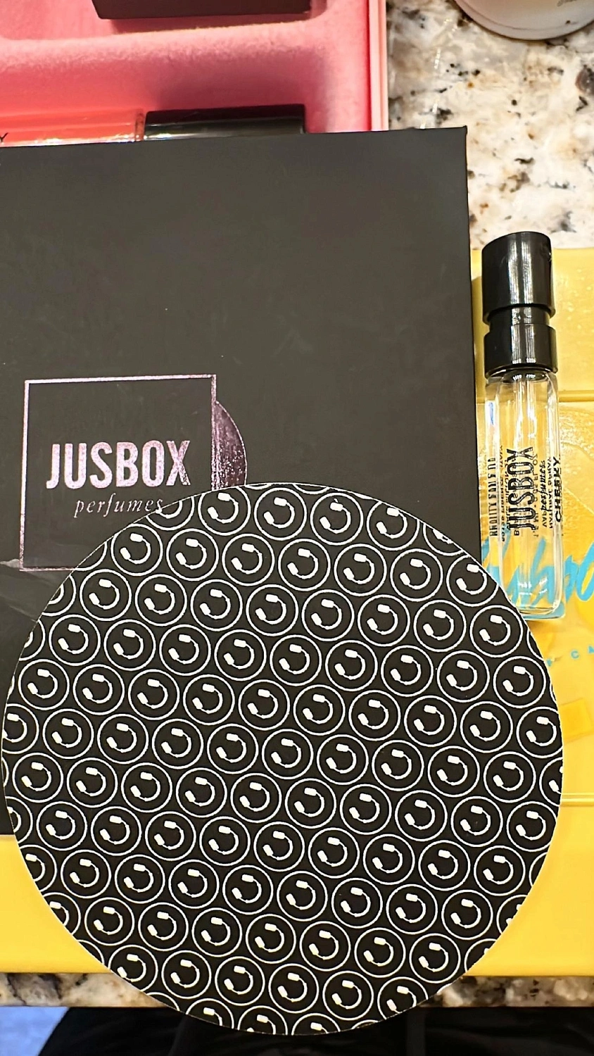 Jusbox Cheeky Smile