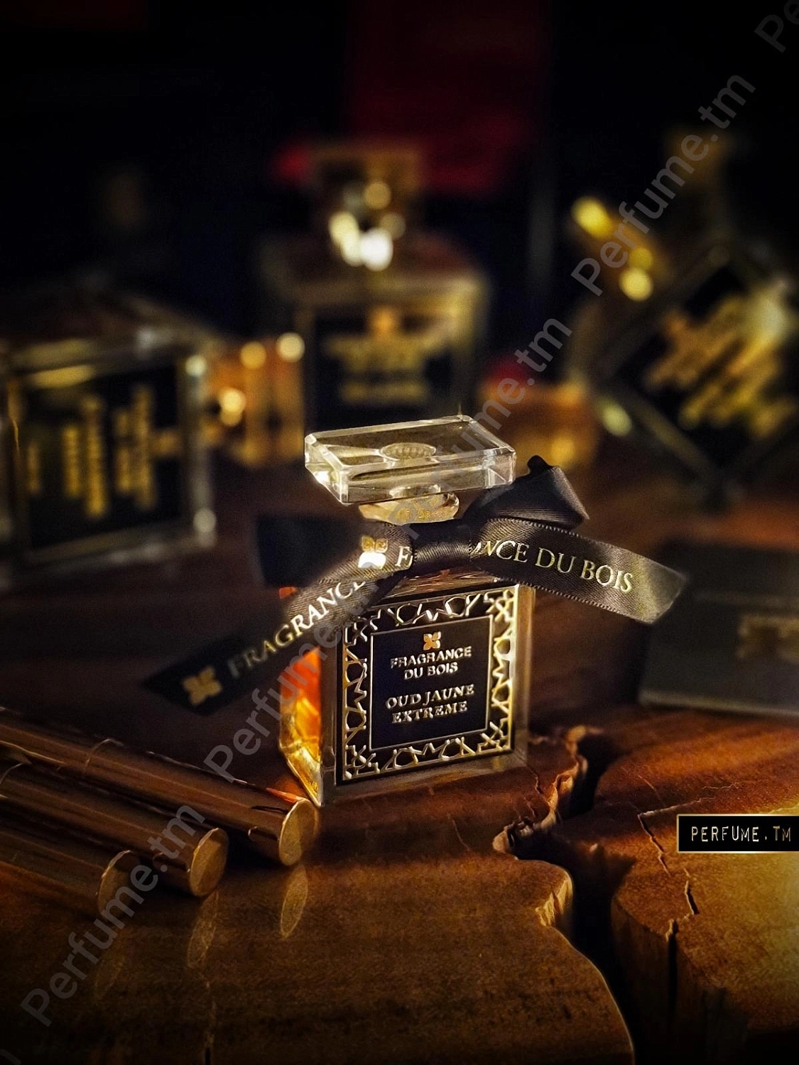 Fragrance du Bois Oud Jaune Intense