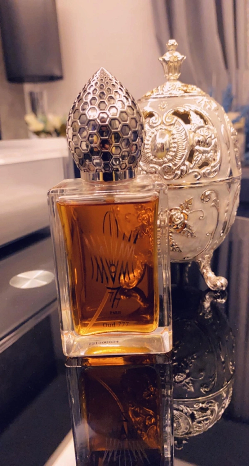 Stéphane Humbert Lucas 777 Oud 777