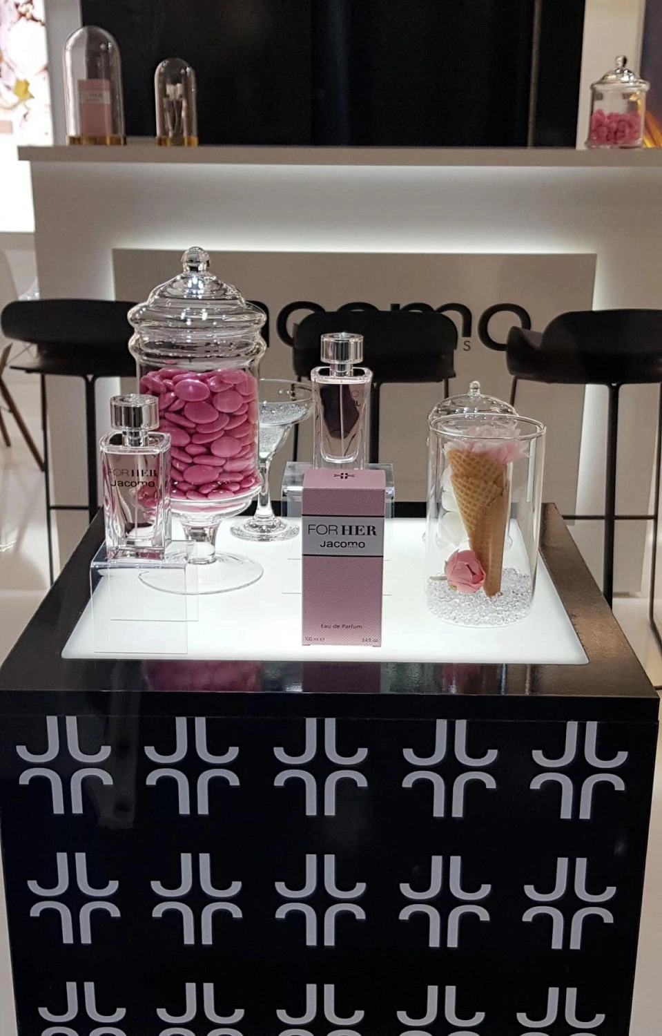 Jacomo For Her