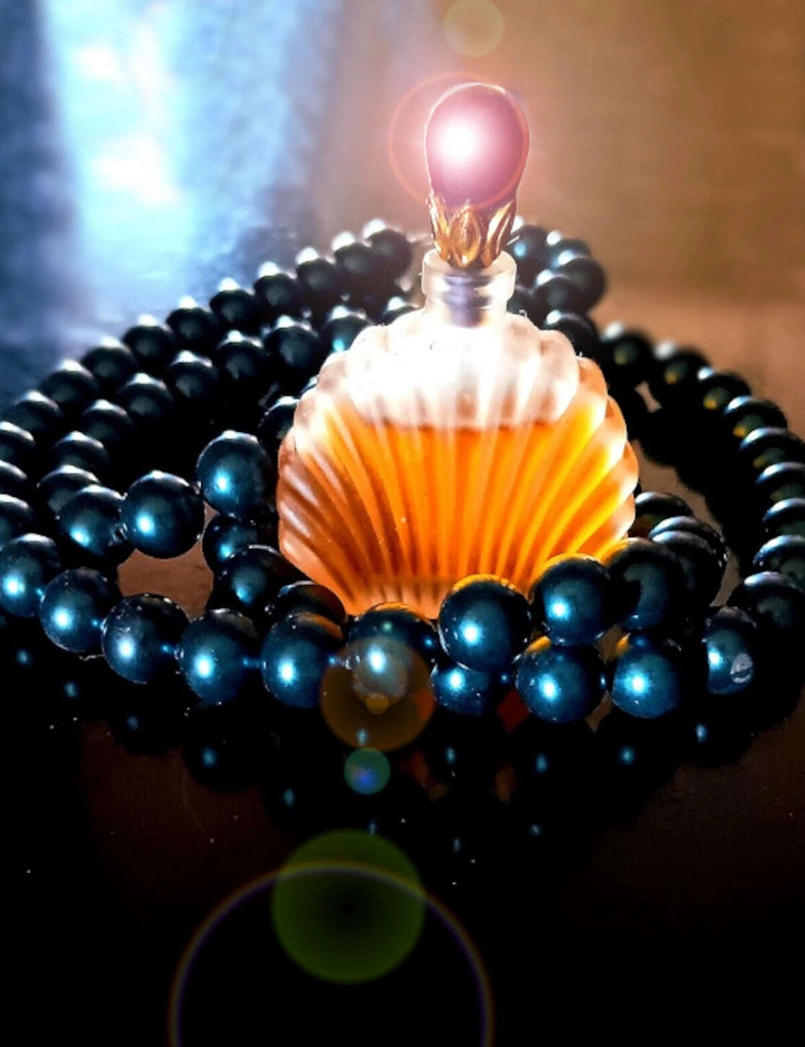 Elizabeth Taylor Black Pearls