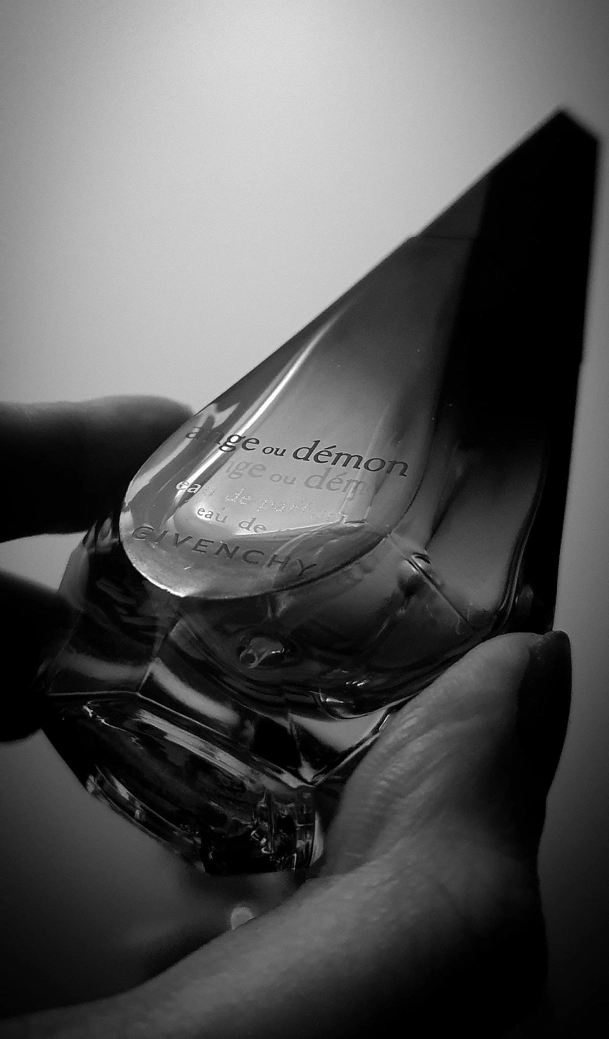 Givenchy Ange ou Demon