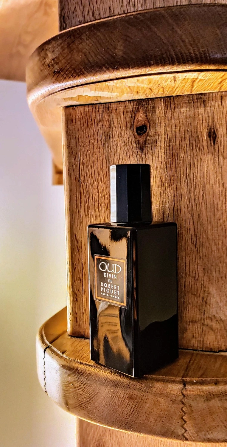 Robert Piguet Oud Divin