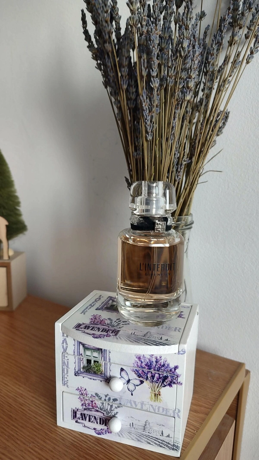 Givenchy L'Interdit Eau de Toilette 2022