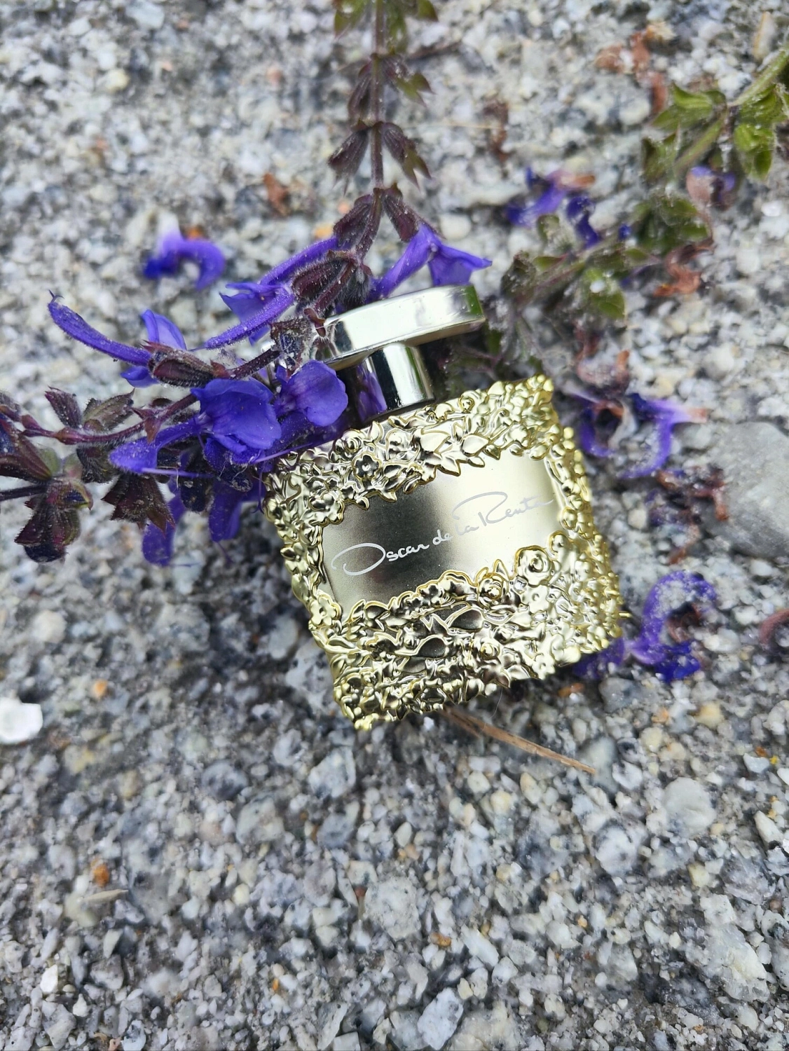 Oscar de la Renta Bella Essence