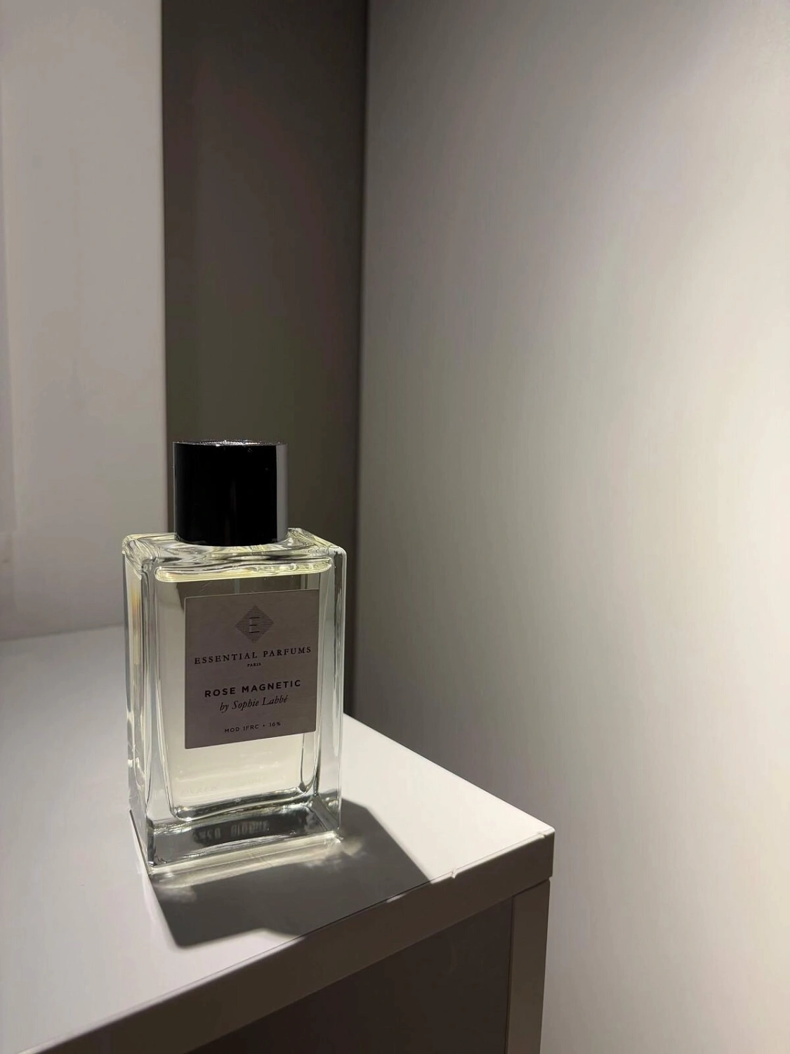 Essential Parfums Rose Magnetic