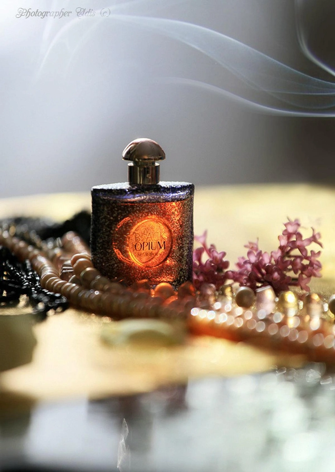 Yves Saint Laurent Black Opium Nuit Blanche