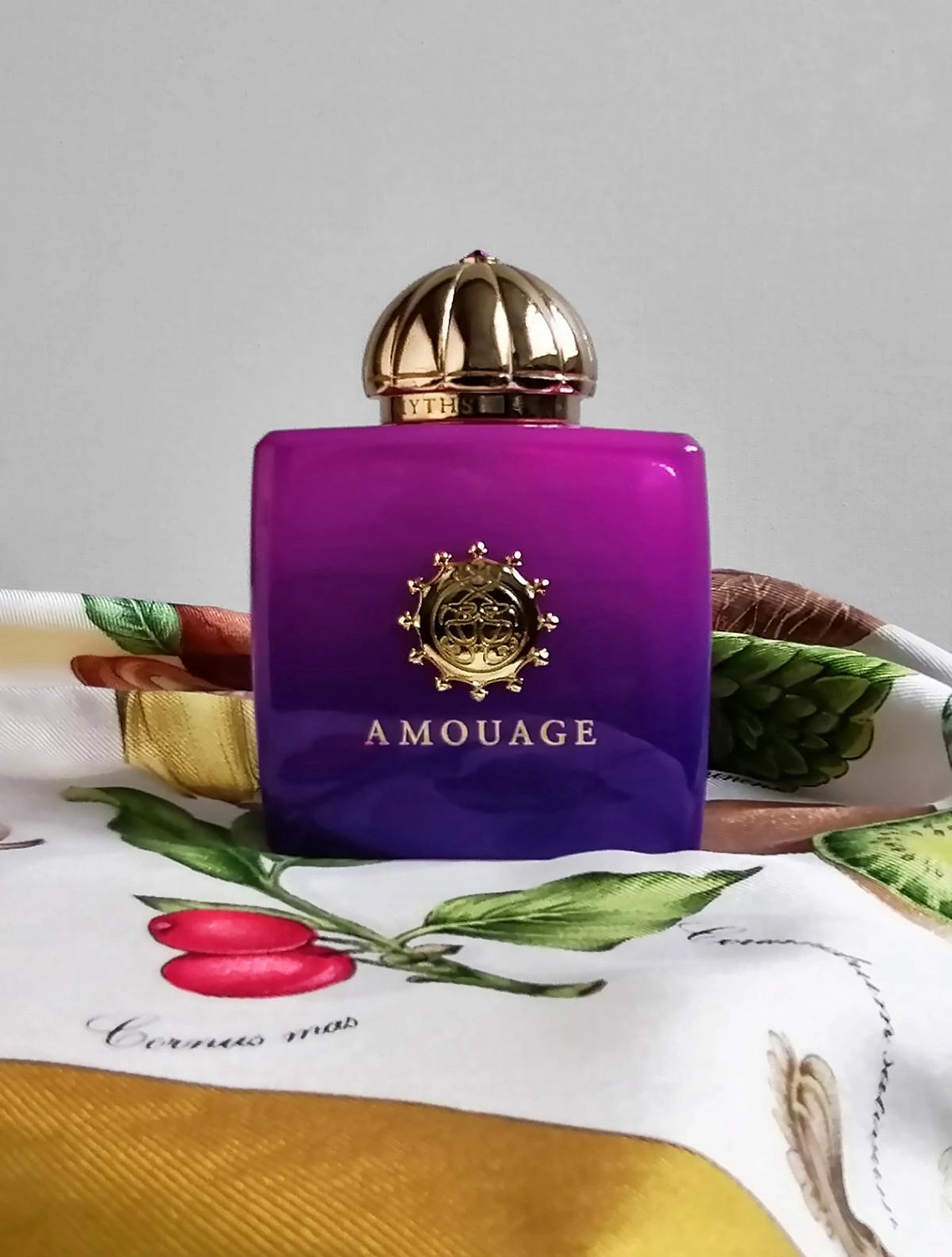 Amouage Myths Woman
