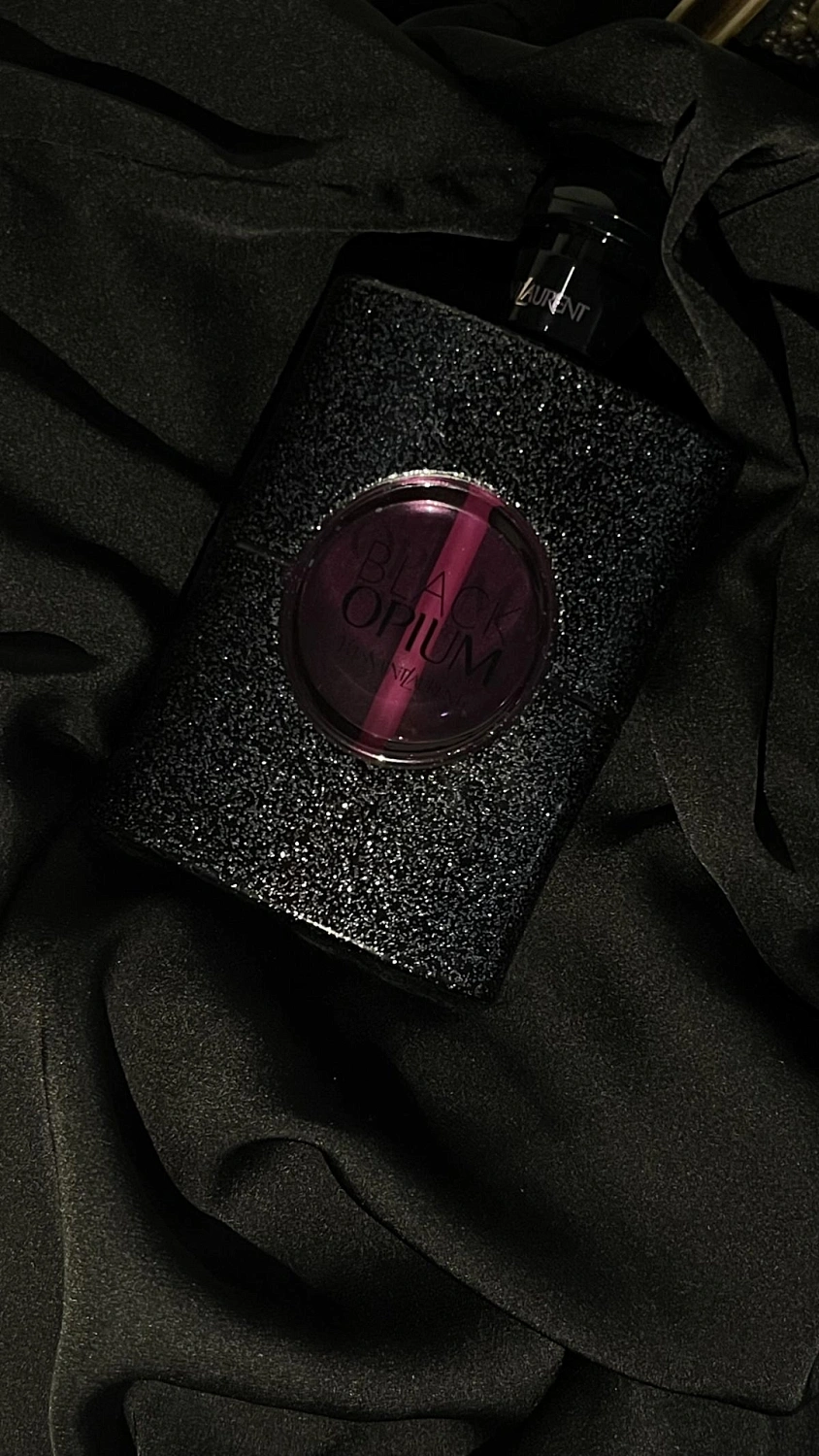 Yves Saint Laurent Black Opium Neon