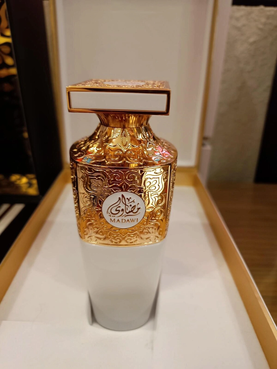 Arabian Oud Madawi 40 Years Gold Edition