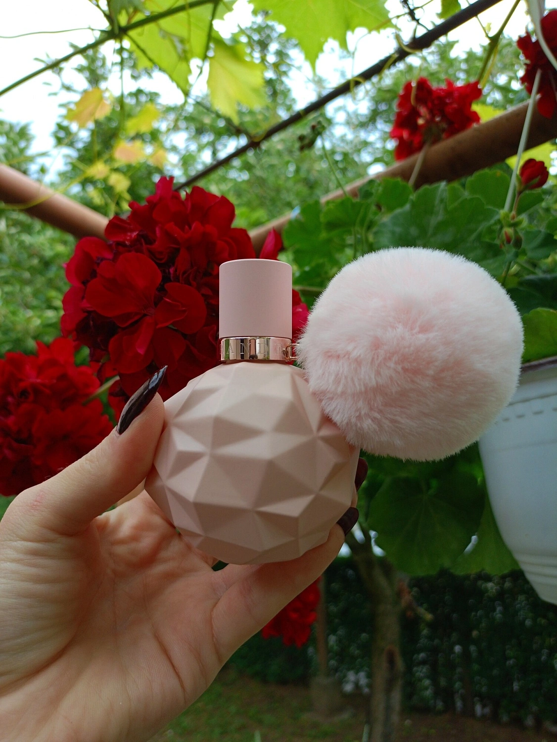 Ariana Grande Sweet Like Candy