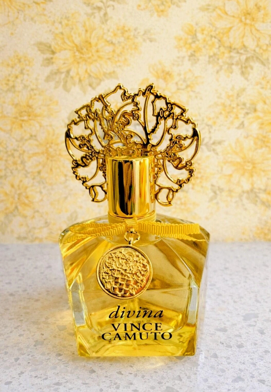 Vince Camuto Divina
