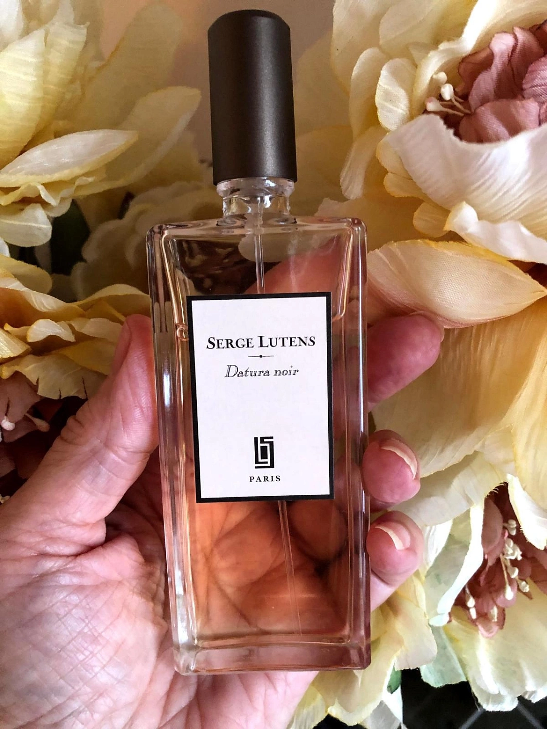 Serge Lutens Datura Noir