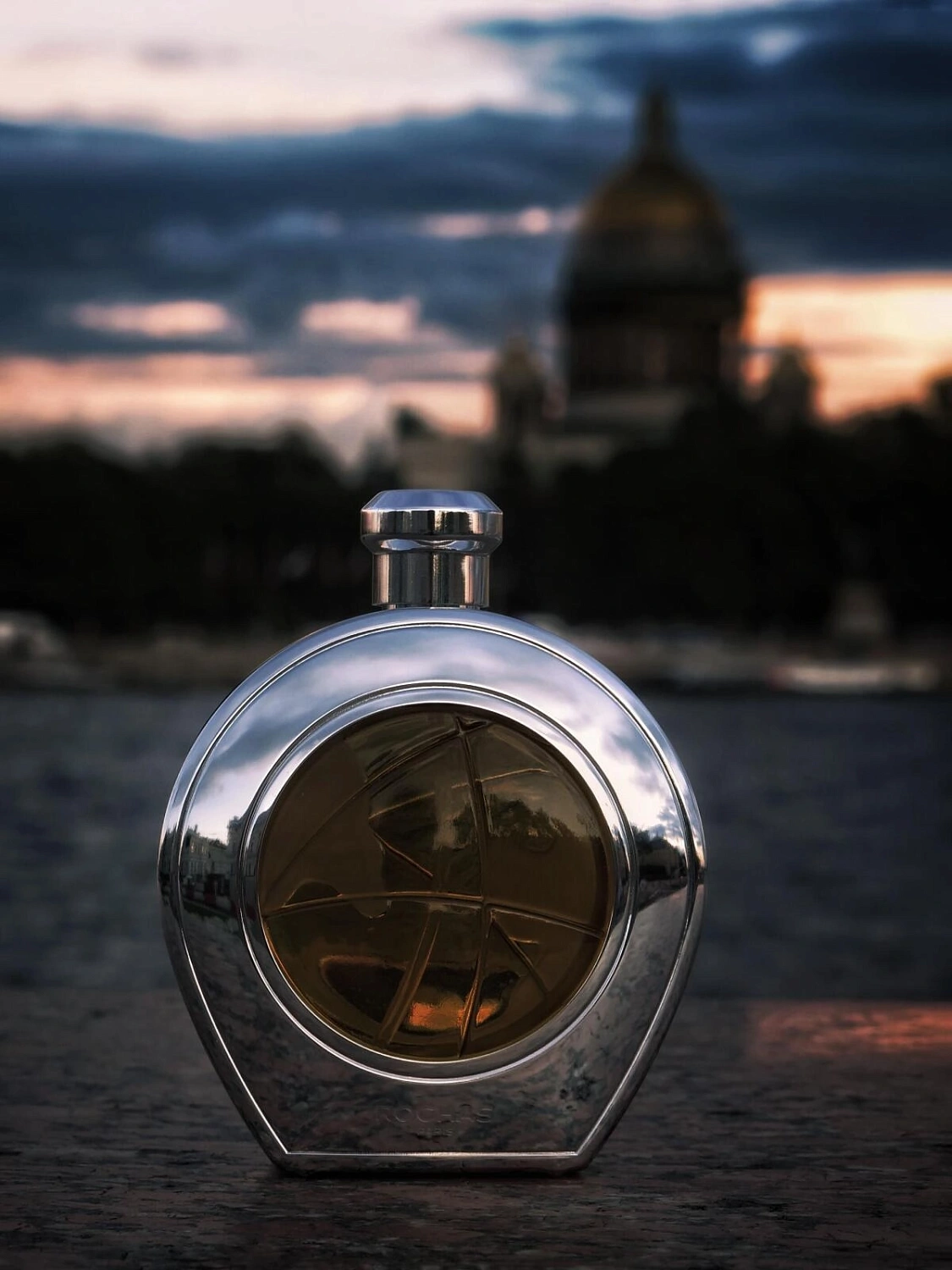 Rochas Globe