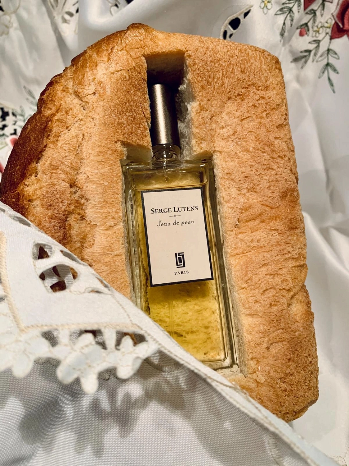 Serge Lutens Jeux de Peau