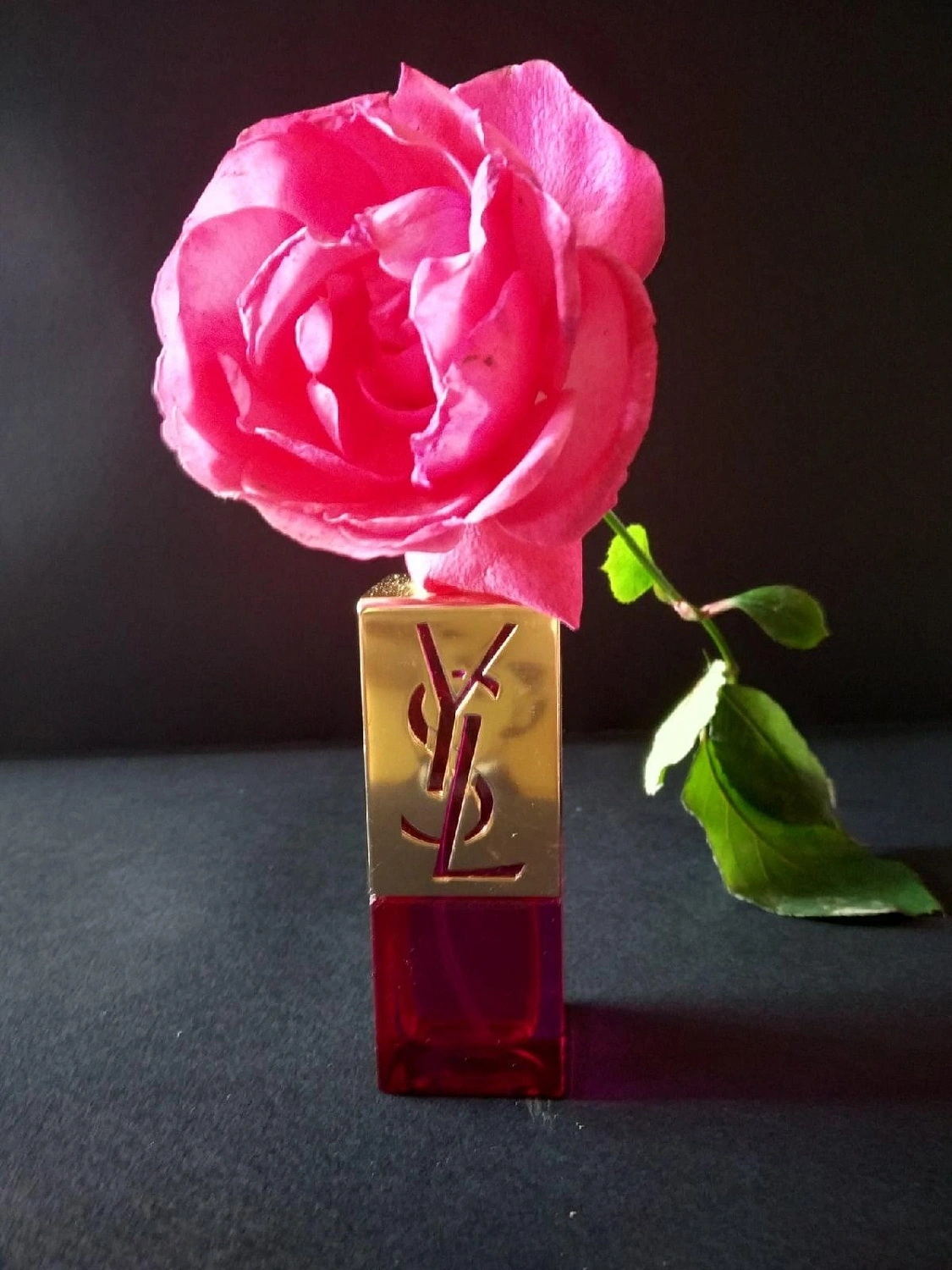 Yves Saint Laurent Elle