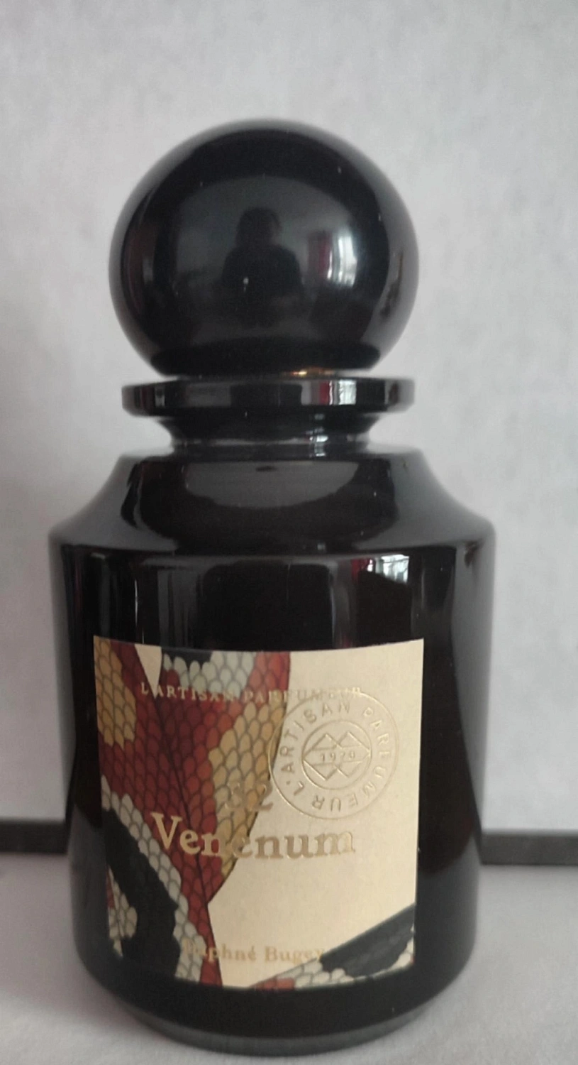 L'Artisan Parfumeur 32 Venenum