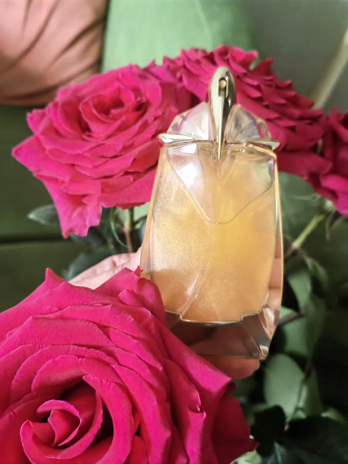 Mugler Alien Eau Extraordinaire Gold Shimmer