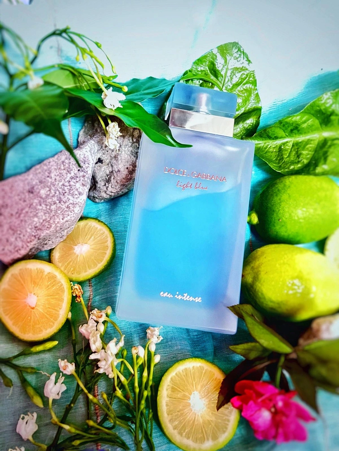 Dolce & Gabbana Light Blue Eau Intense