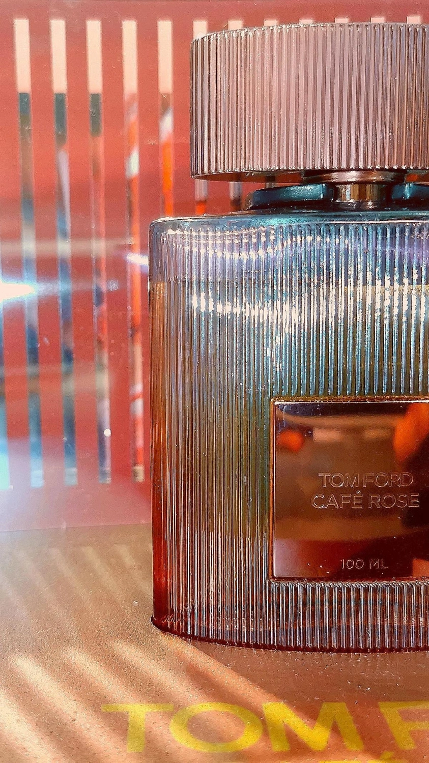 Tom Ford Cafe Rose (2023)