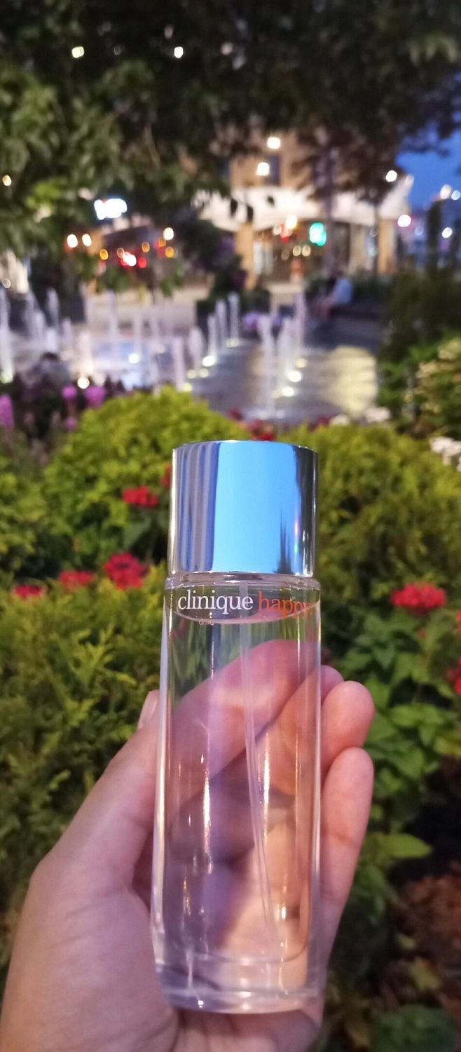 Clinique Happy