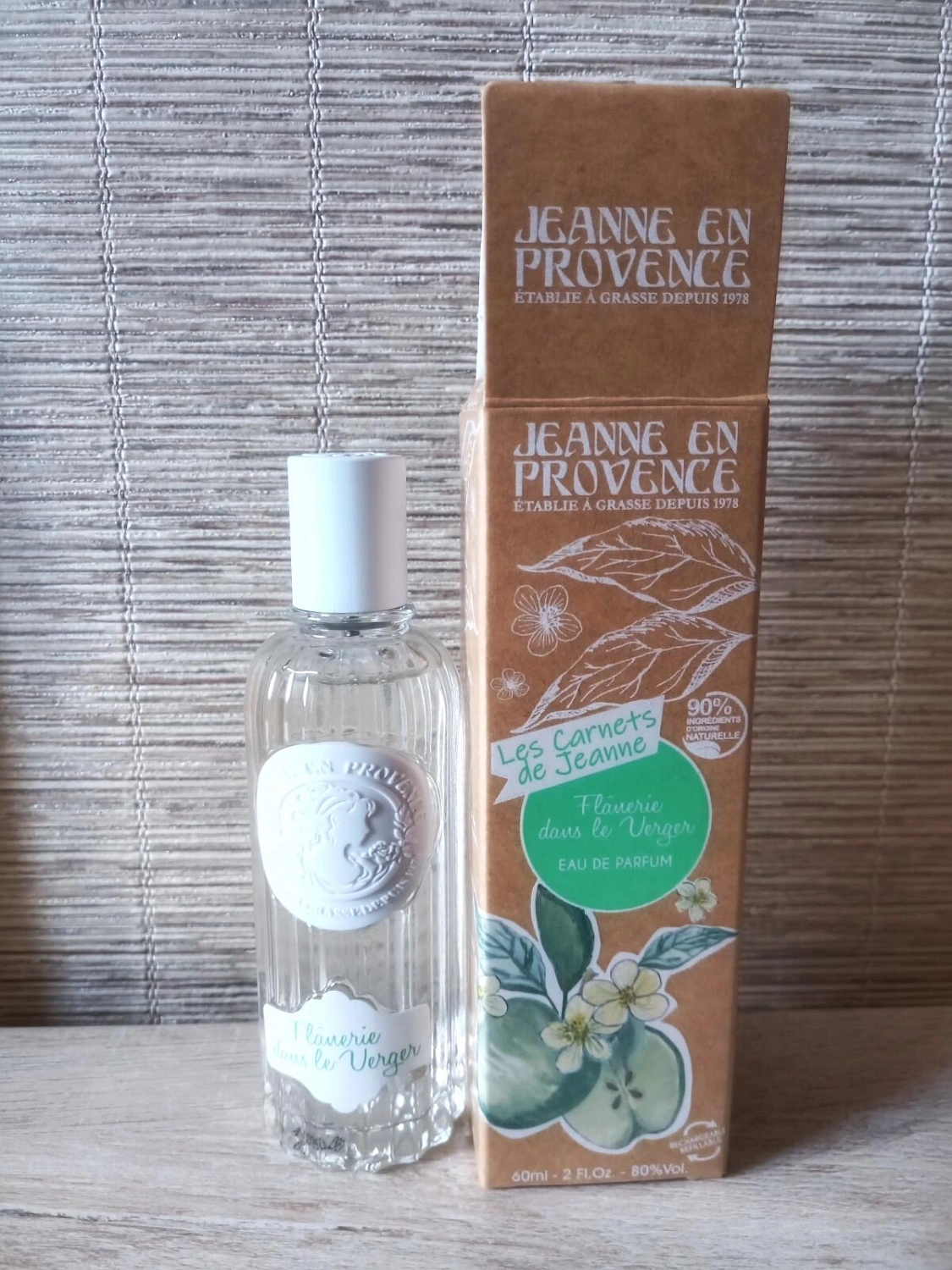 Jeanne en Provence Flanerie Dans La Verger
