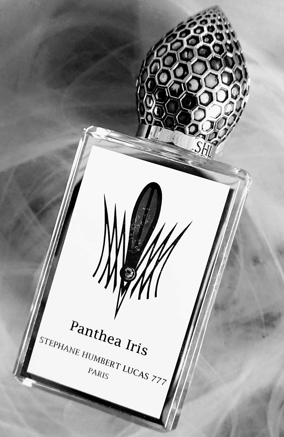 Stéphane Humbert Lucas 777 Panthea Iris