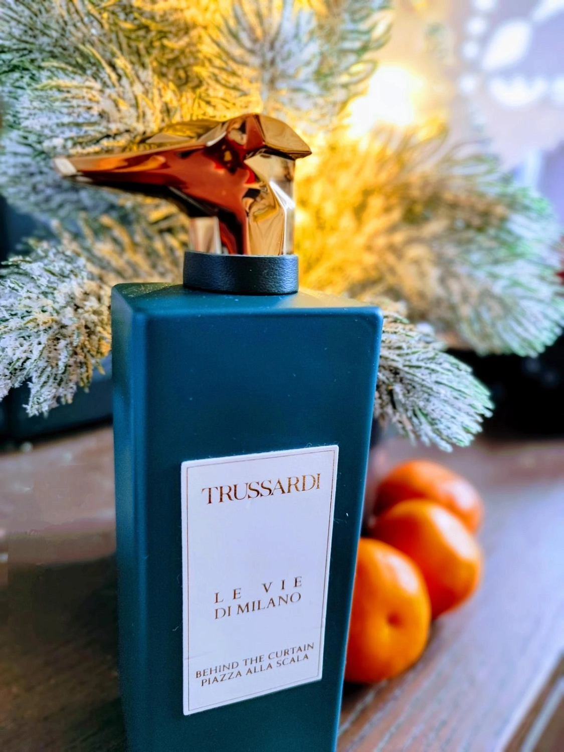 Trussardi Behind The Curtain Piazza Alla Scala