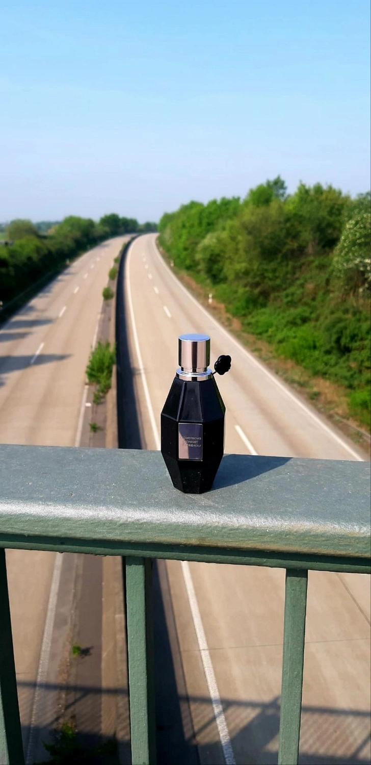 Viktor & Rolf Flowerbomb Midnight