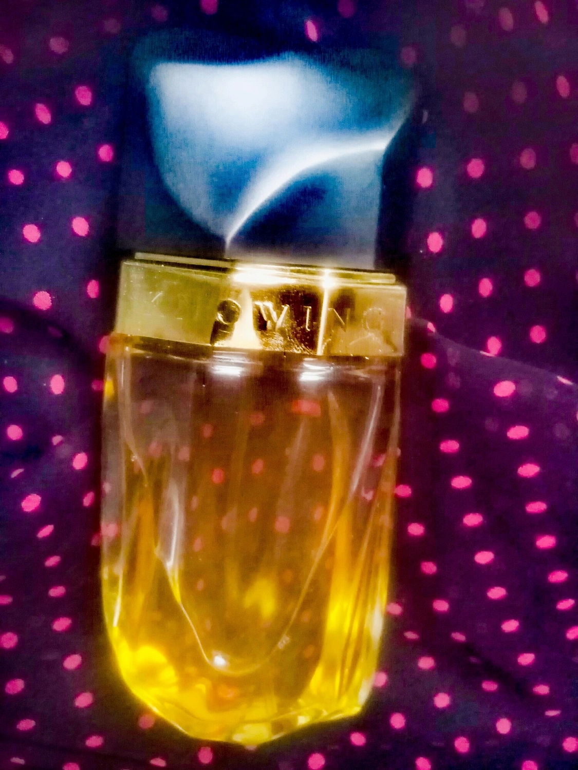 Estée Lauder Knowing