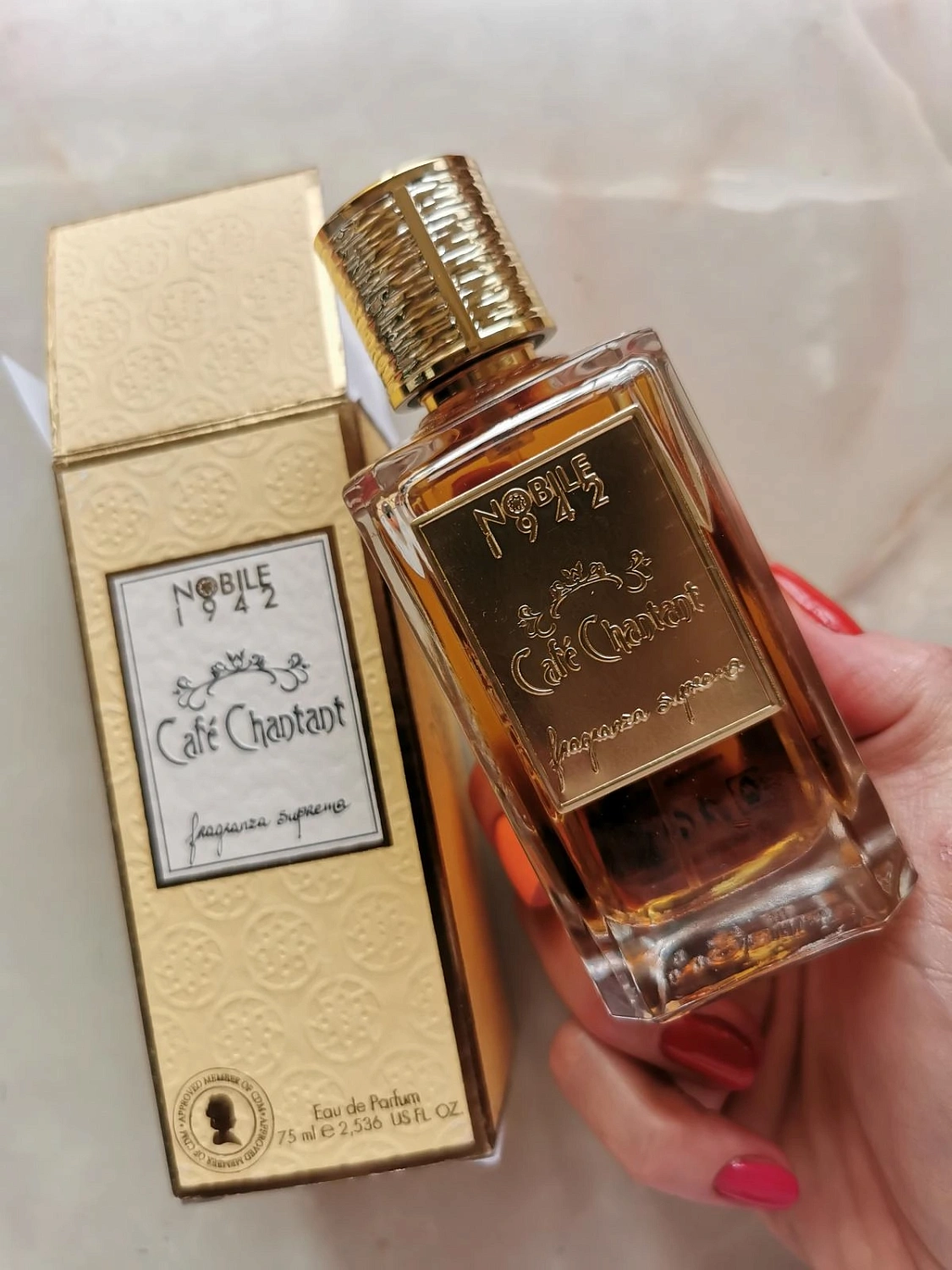 Nobile 1942 Cafe Chantant