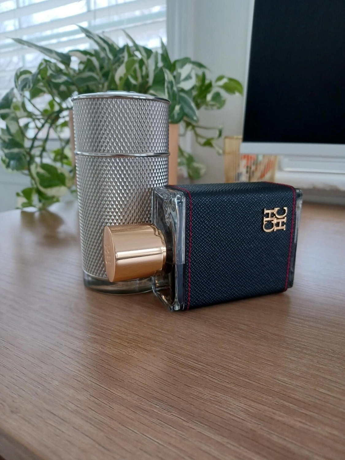 Dunhill Icon