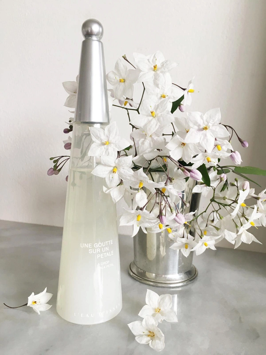 Issey Miyake L'Eau d'Issey Une goutte sur un Petale