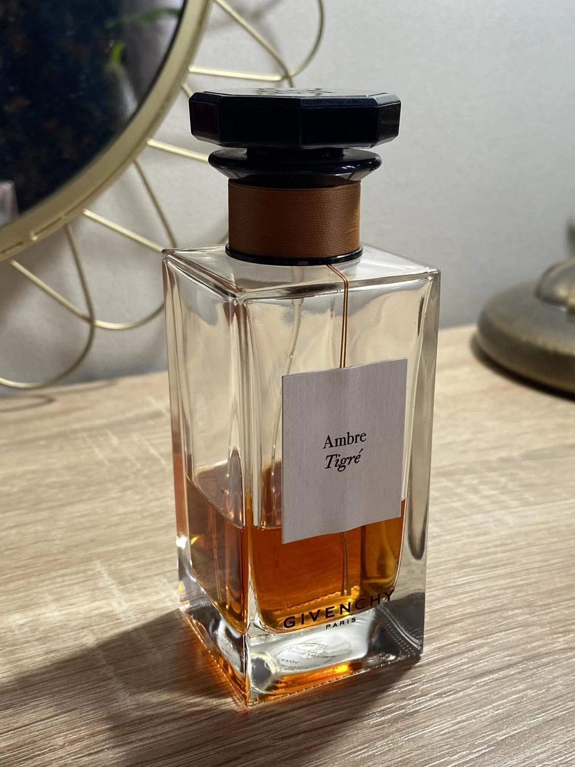 L'Atelier de Givenchy: Ambre Tigre