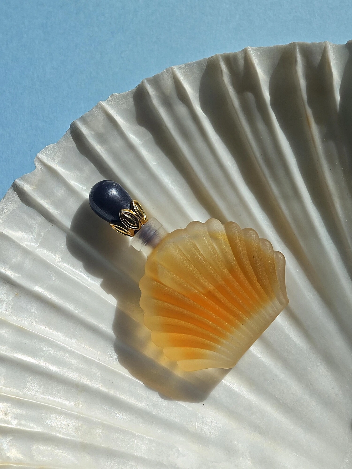 Elizabeth Taylor Black Pearls
