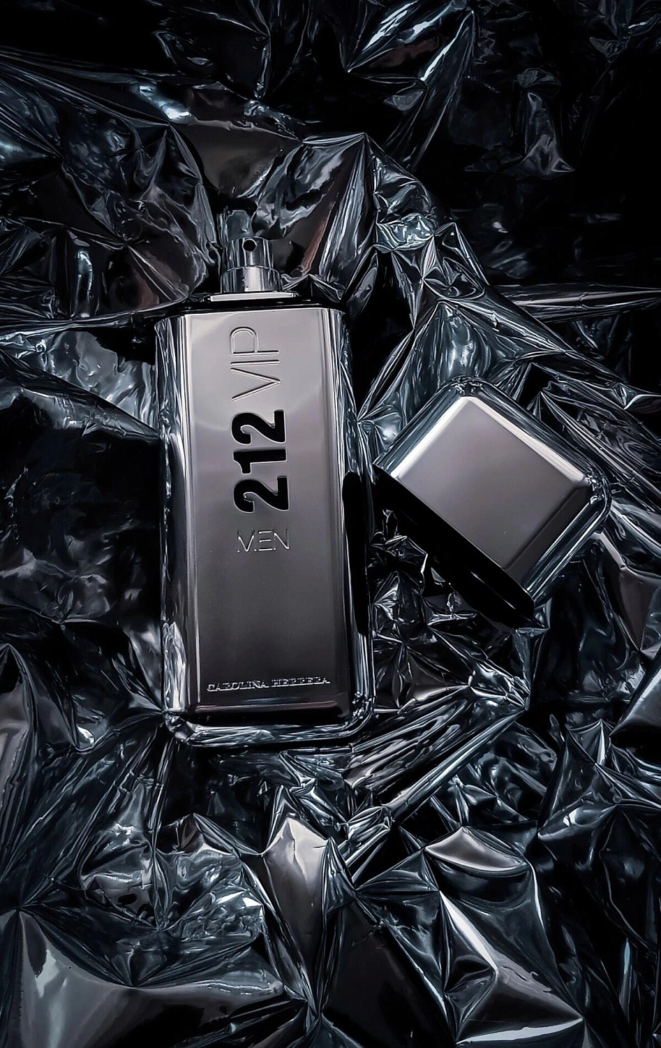 Carolina Herrera 212 Vip Men