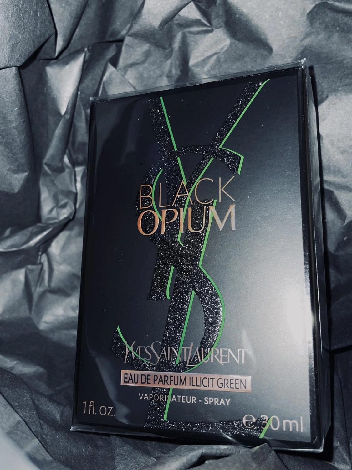 Yves Saint Laurent Black Opium Illicit Green