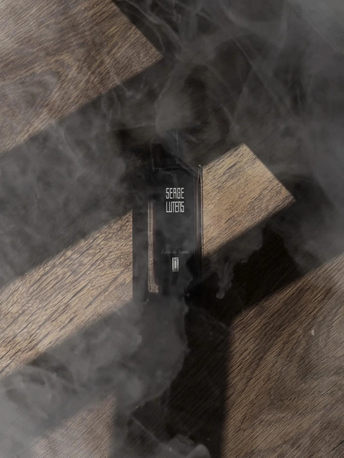 Serge Lutens Ecrin De Fumee
