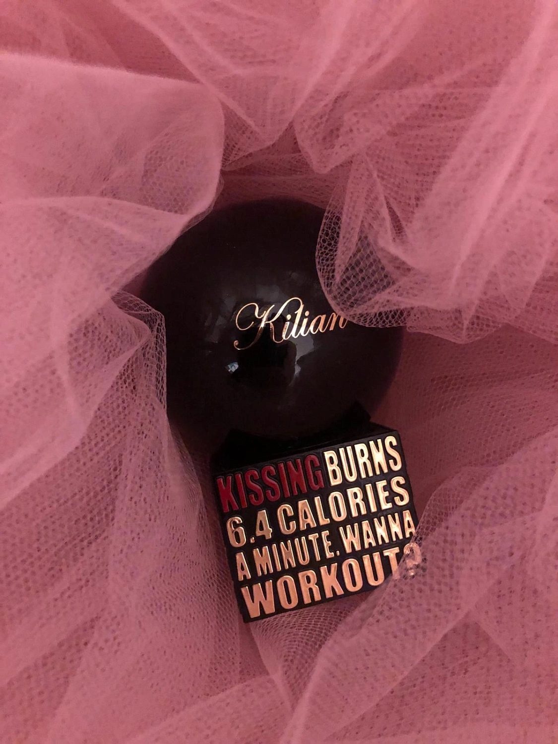 By Kilian Kissing Burns 6.4 Calories An Hour. Wanna Work Out?